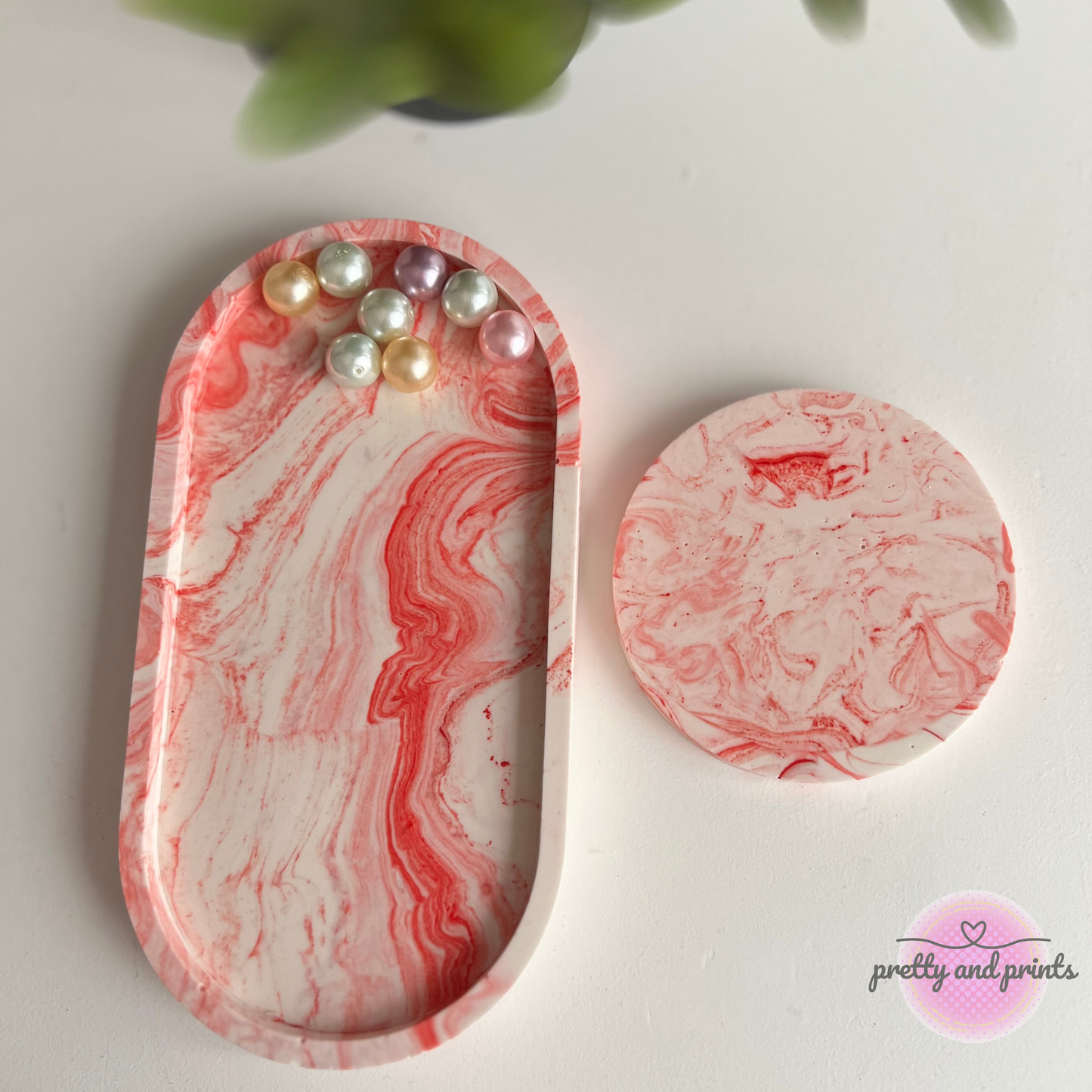 Oval tray